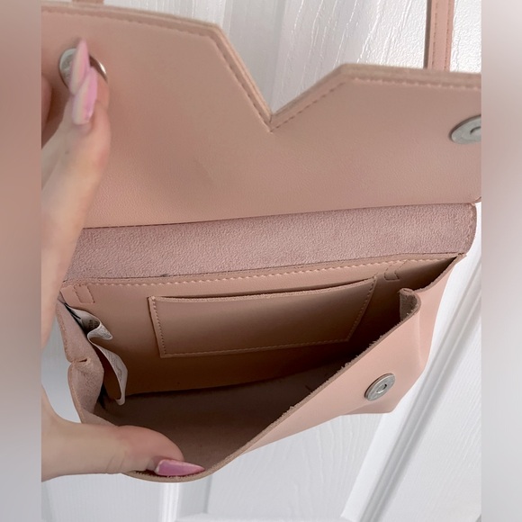 Dusty Rose Faux Leather Crossbody Purse - Picture 4 of 5